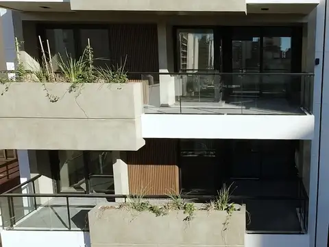 3 AMBIENTES , COCINA IND, DOS BAÑOS COMPLETOS , PARRILLA Y BALCON CORRIDO