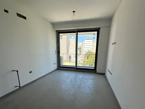 3 AMBIENTES , COCINA IND, DOS BAÑOS COMPLETOS , PARRILLA Y BALCON CORRIDO