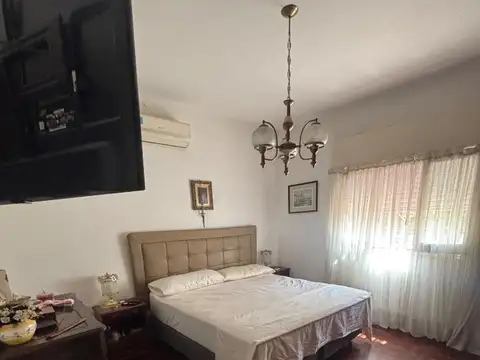 Casa en Alquiler en Alberdi, $ 1.400.000
