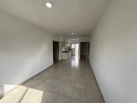 Avenida Presidente Juan Domingo Perón 3600, Piso 1