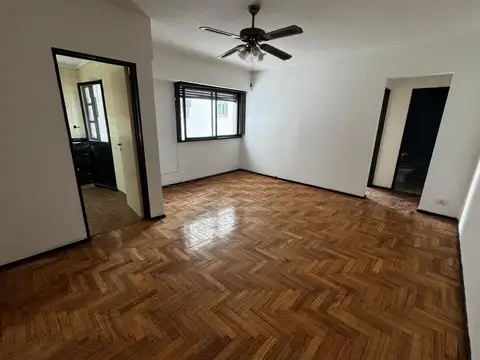 Muy lindo departamento de 2 ambientes. Excelente ubicación.