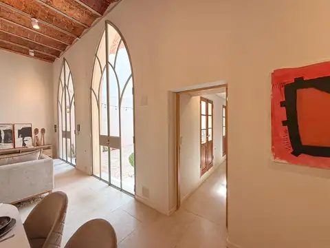 Venta. Casa de 3 dormitorios con jardín, terraza exclusiva, pileta y parrilla - Río, Rosario.