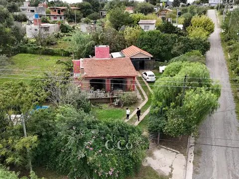 Casa 5 ambientes con 1 baño