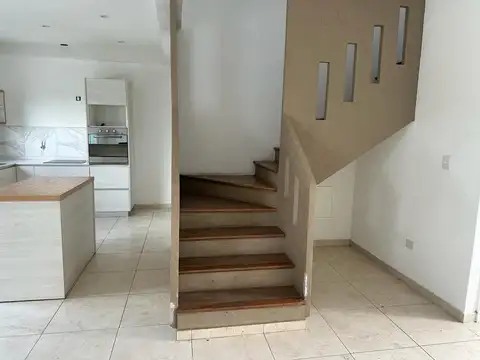 Casa en Alquiler al Norte