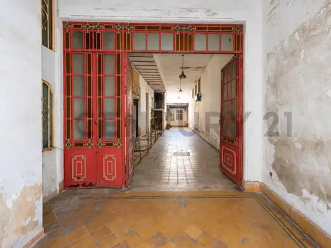 VENTA CASA PLANTA BAJA A RECICLAR, BARRIO MARTIN, ROSARIO