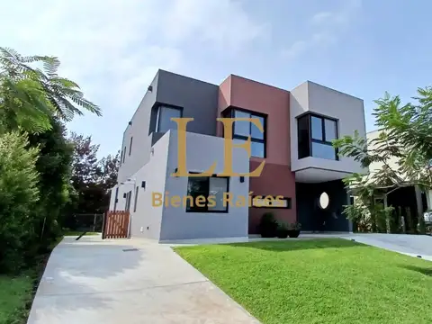 Casa en Venta de 6 dormitorios