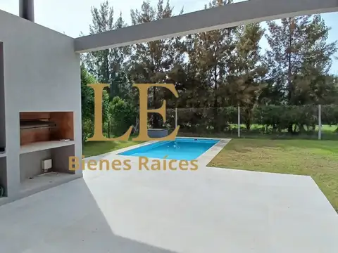 Casa 7 ambientes con 6 baños