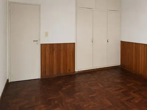 BARRIO SUR | Lote 179m² | 2 Casas Independientes