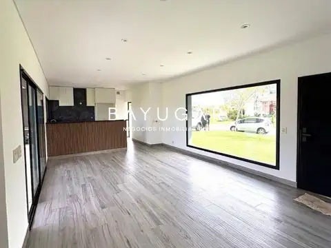 Casa en Alquiler de 3 dormitorios