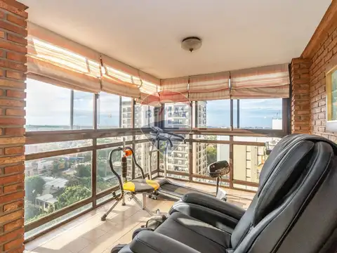 Departamento en Venta con 3 cocheras