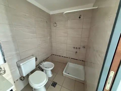 Departamento en Alquiler en Floresta, $ 460.000