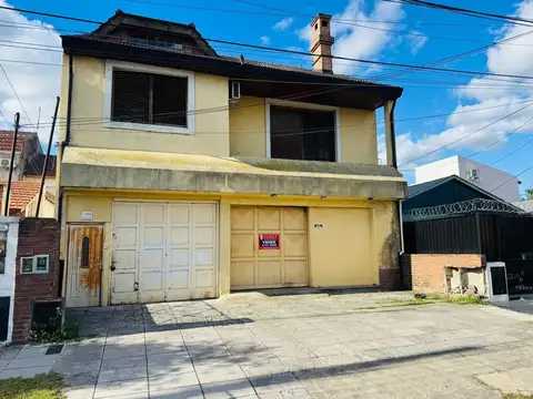 Galpon local en venta oportunidad en Boulogne