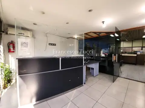 Local en Venta 40 años