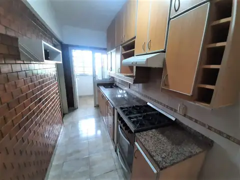 Departamento en Alquiler con 1 cocheras