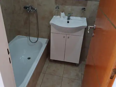 Departamento en Alquiler en Ramos Mejia, $ 450.000