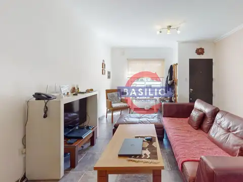 Depto Tipo Casa 5 ambientes con 3 baños