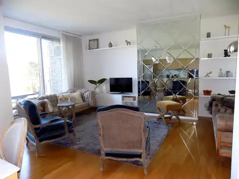 Departamento en Alquiler con 2 cocheras