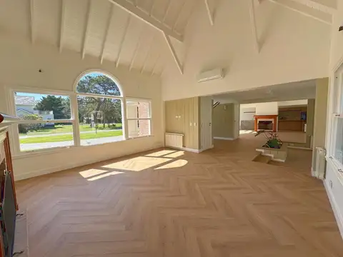 CASA EN VENTA EN SAN DIEGO 5 AMBIENTES | RECICLADA A NUEVO