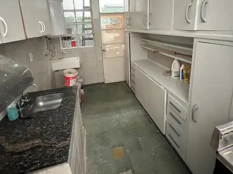 Local en Alquiler en Floresta, $ 2.000.000