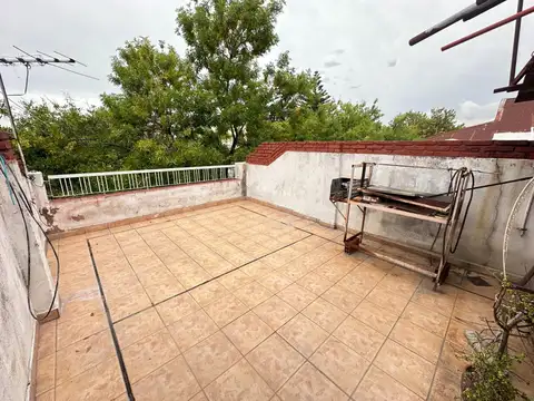 Depto Tipo Casa 4 ambientes con 2 baños