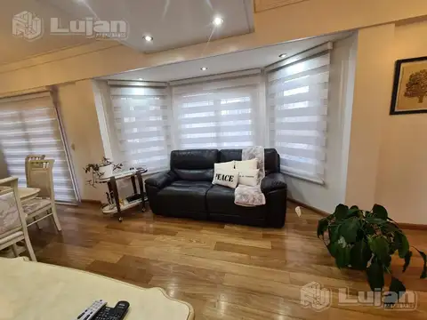Departamento en Venta de 4 dormitorios