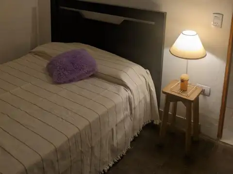 Depto Tipo Casa en Alquiler de 1 dormitorio