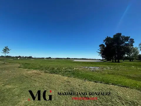 Terreno en Venta de 833,0 m2