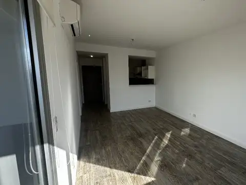 Departamento en Alquiler en Vicente Lopez Vias / Rio, USD 1.300