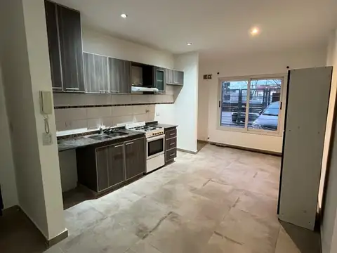 Departamento en Alquiler en San Antonio de Padua, $ 750.000