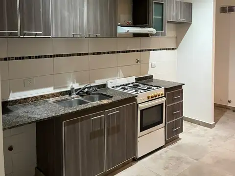 Roque Sáenz Peña 100, Piso PB