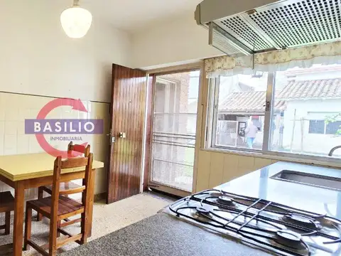 Depto Tipo Casa en Venta 50 años