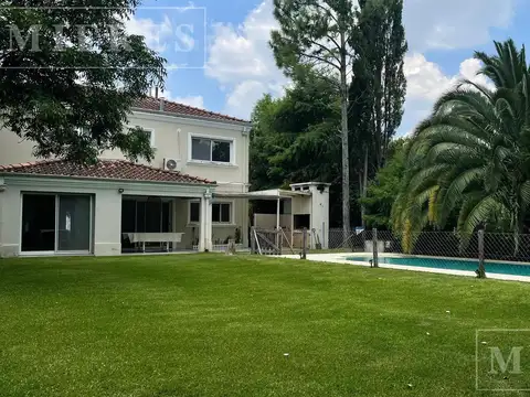 Casa en alquiler anual sin muebles en La Alameda, Nordelta