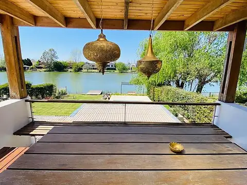 Casa en alquiler temporario, 4 dormitorios en Tigre - Santa Barbara