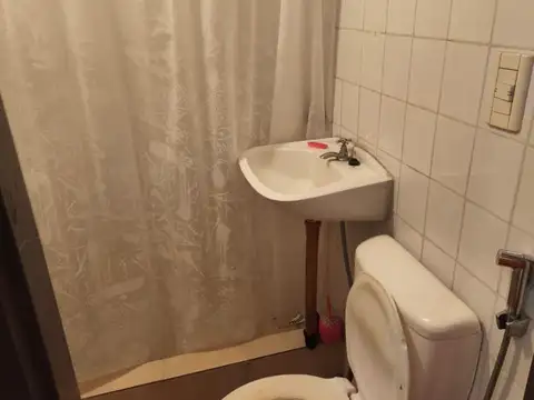 Arrotea 800, Piso pb