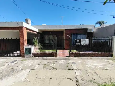 CASA 2 DORMITORIOS LADO RIO GRANADERO BAIGORRIA (APTA CREDITO)