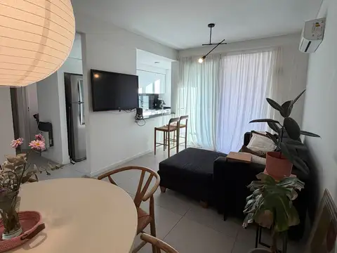 Araujo 100, Piso 6