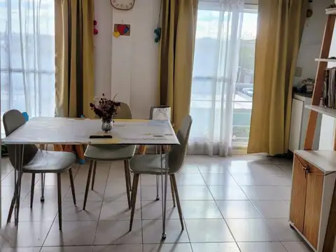 CARRANZA 2000, Piso 2