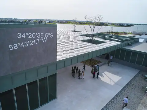 Casa interna en Amarras, 5 dormitorios, con financiación 