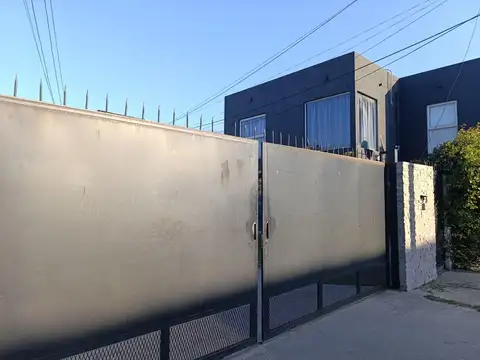 Casa en Venta en Don Torcuato, USD 75.000