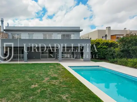 Casa en venta en La Lomada