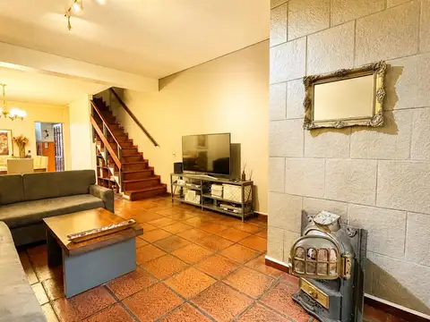 Casa en Venta con 1 cochera