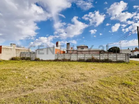 Terreno en Venta 24,50  mts Fondo