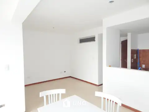 Av. Francia 24800, Piso 04