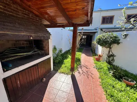 Departamento, dúplex en venta. La Plata, San Carlos