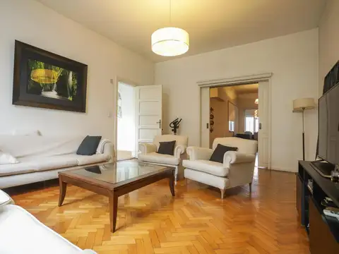 Increible Piso Frances en Recoleta totalmente reciclado