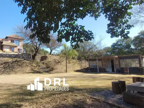 Casa 10 ambientes con 5 baños