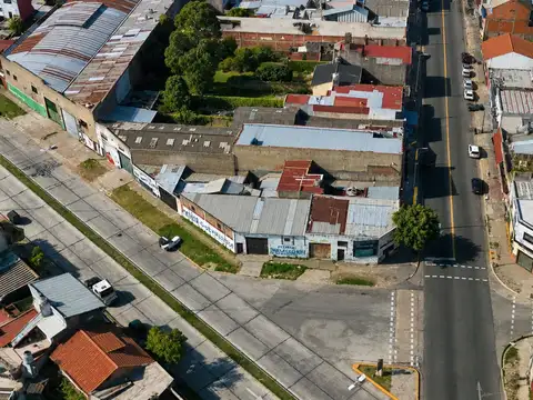 VENTA ESQUINA COMERCIAL EN VILLA DOMINICO