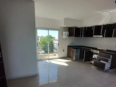 Suipacha 1600, Piso 1