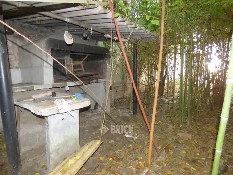 LOTE DE 8.66X35.68 METROS EN BARROS PAZOS AL 5900 - 309 M2 DE SUPERFICIE
