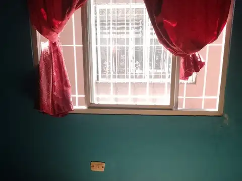 2 Deptos. + 2 Locales en Merlo